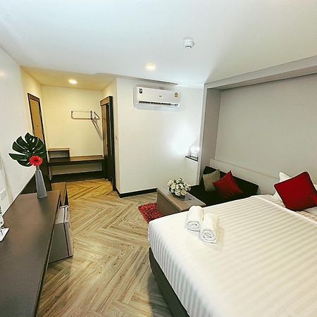 14 Sathorn Hotel No-Parking 曼谷 外观 照片