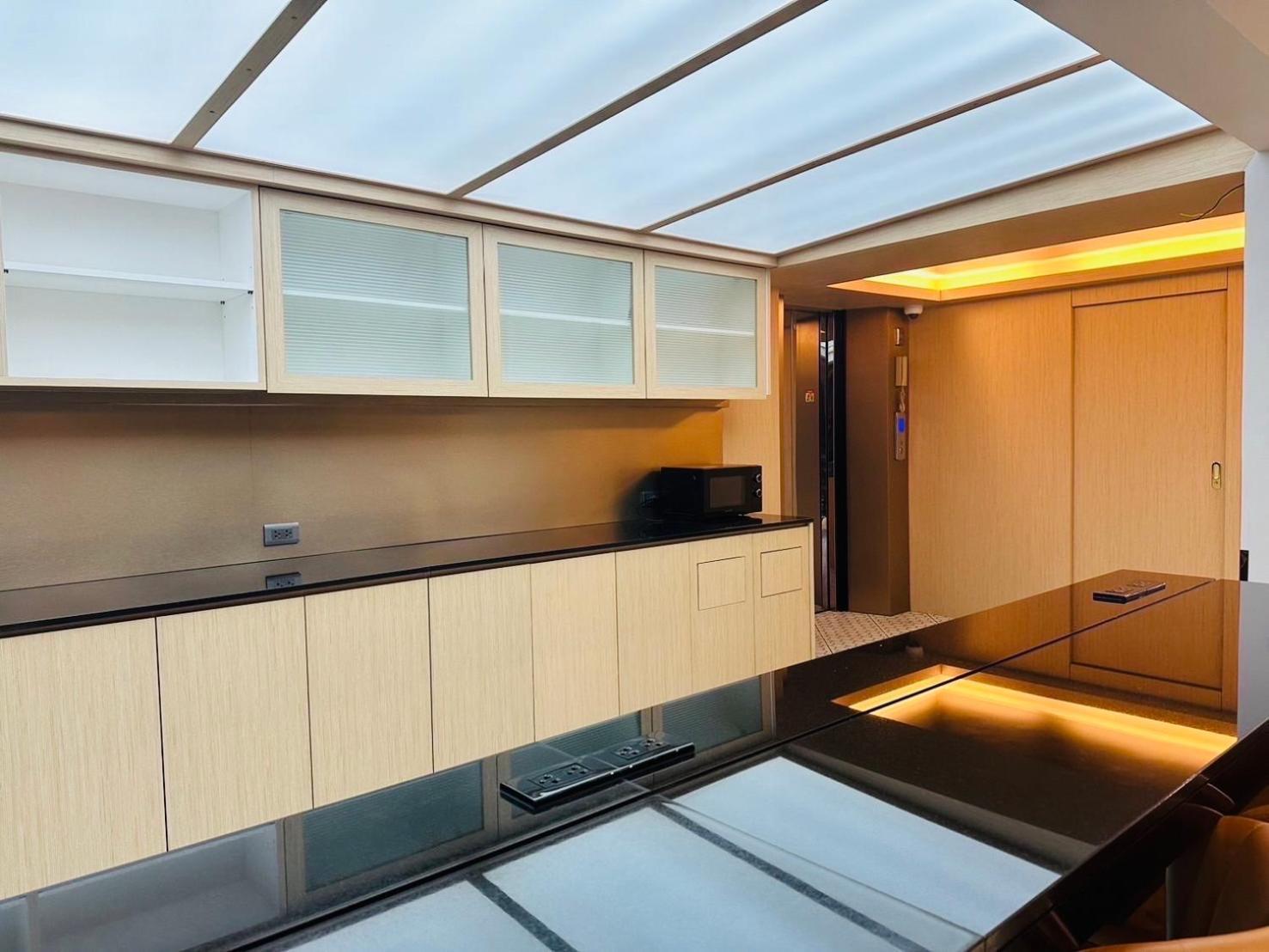 14 Sathorn Hotel No-Parking 曼谷 外观 照片